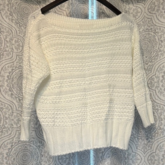 Cream white sweater - Picture 2 of 2